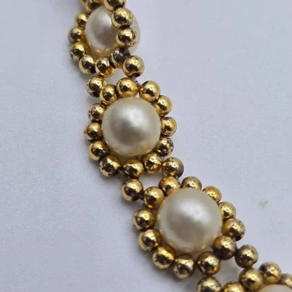 Fashion‎ Jewelry Necklace Faux Pearl Cluster Gold Tone Womens - Picture 4 of 7